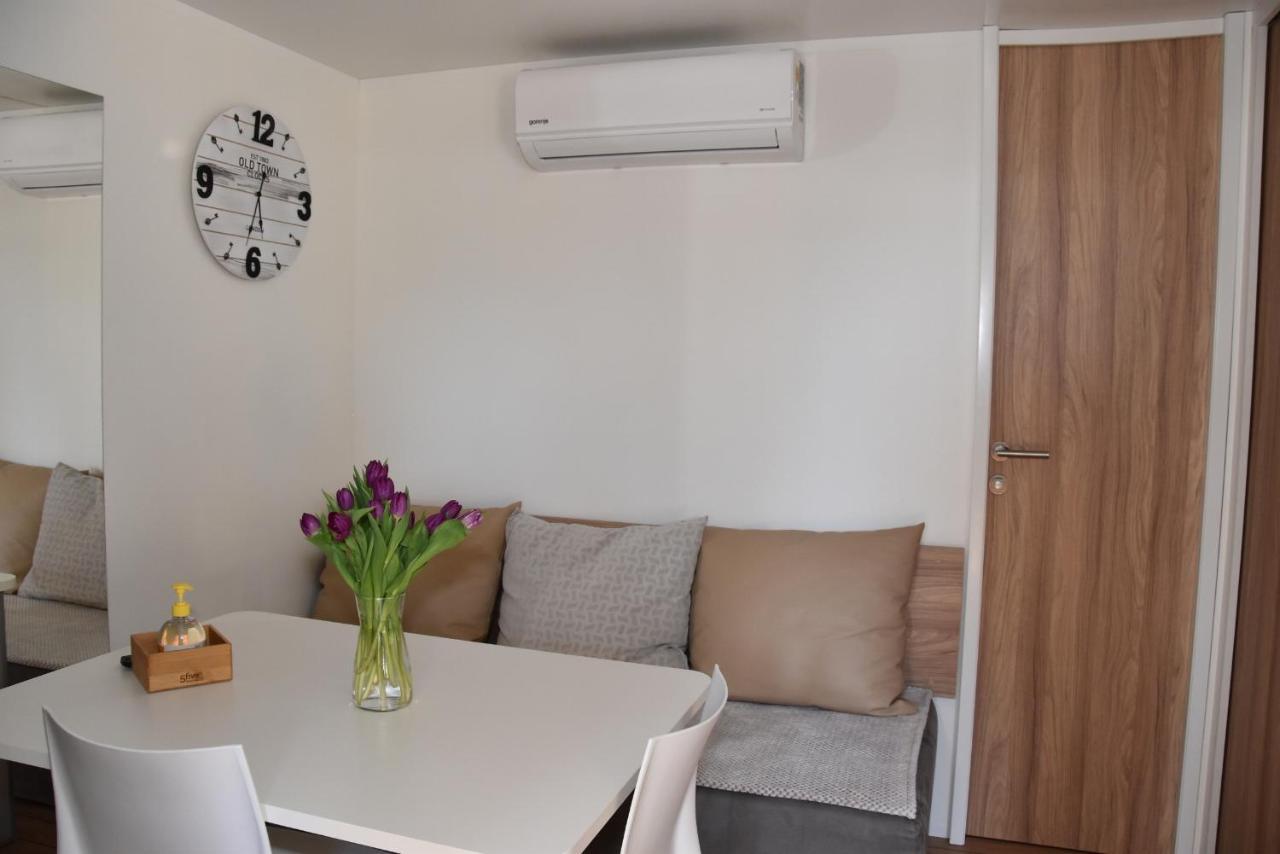 Mobile Home Biograd Na Moru Gapi House Zewnętrze zdjęcie